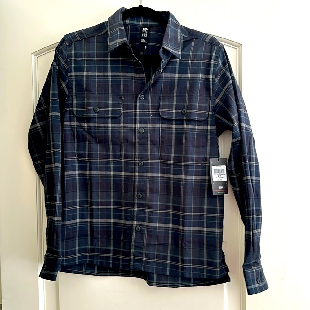 Mountain Hardware Button down ahirt
